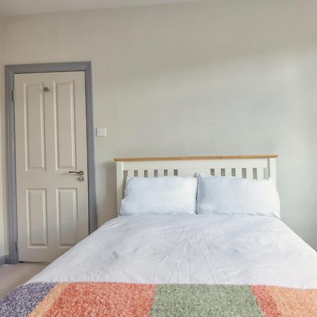 Spacious Double Room With Private Bathroom In Quiet Area Only 20 Min To Central London Streatham Vale 외부 사진