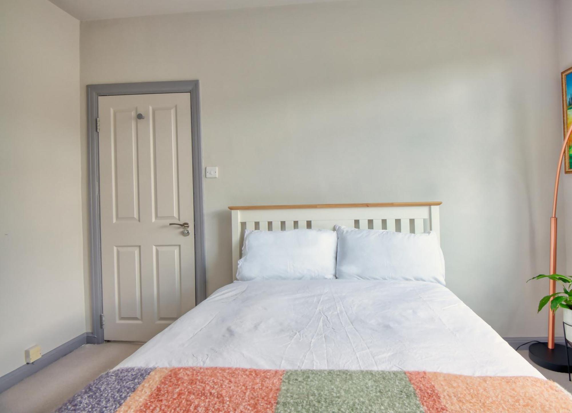 Spacious Double Room With Private Bathroom In Quiet Area Only 20 Min To Central London Streatham Vale 외부 사진