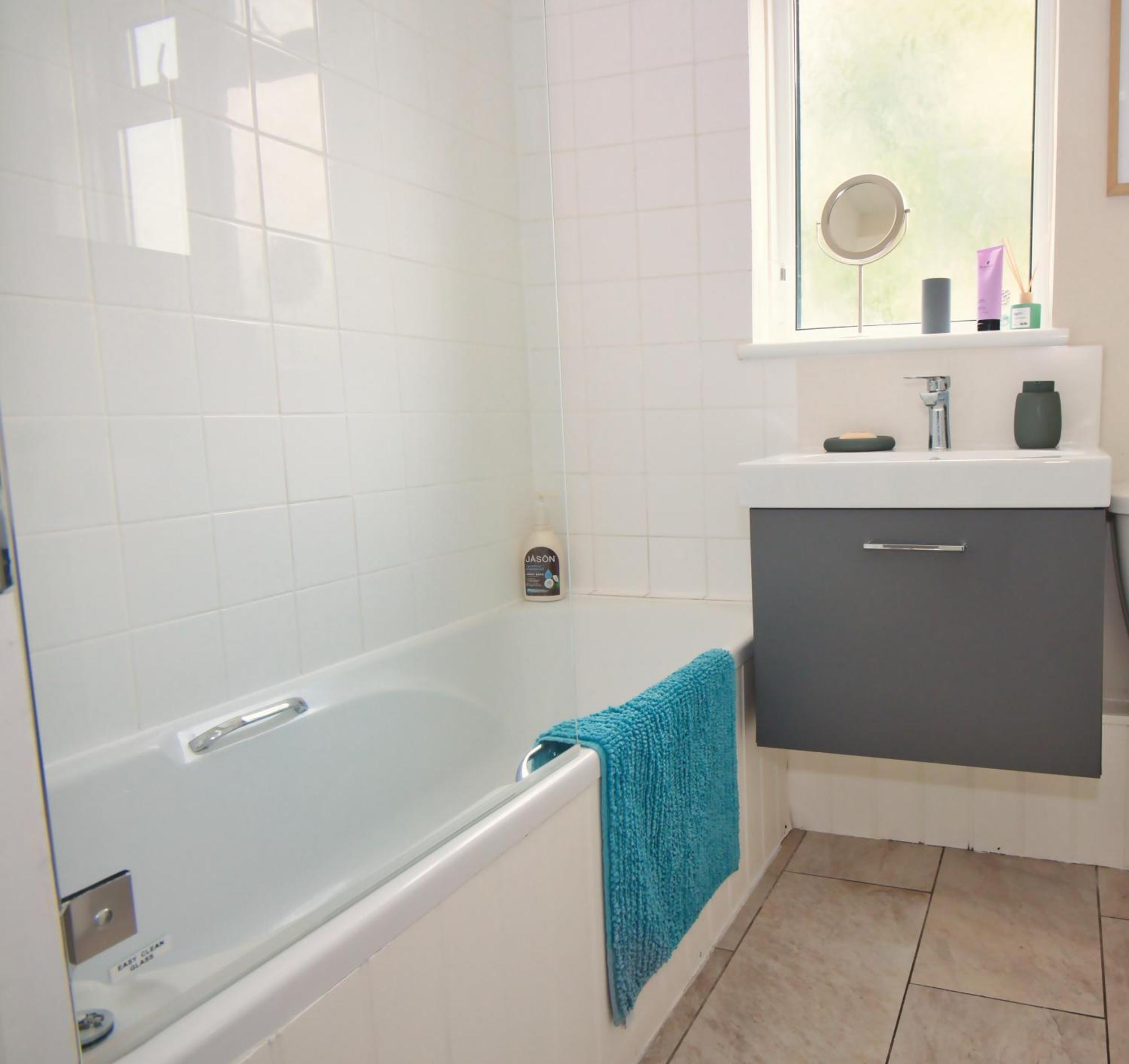 Spacious Double Room With Private Bathroom In Quiet Area Only 20 Min To Central London Streatham Vale 외부 사진